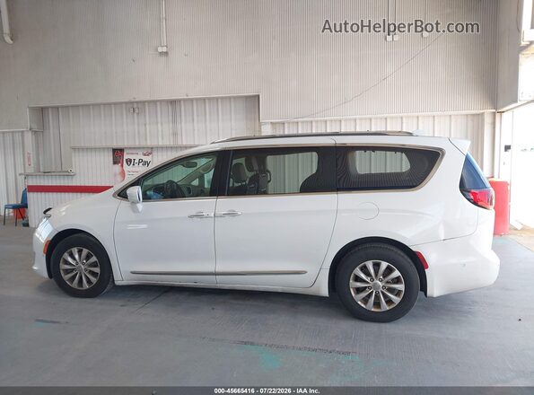 2C4RC1EG0JR131236 2018 CHRYSLER PACIFICA White 