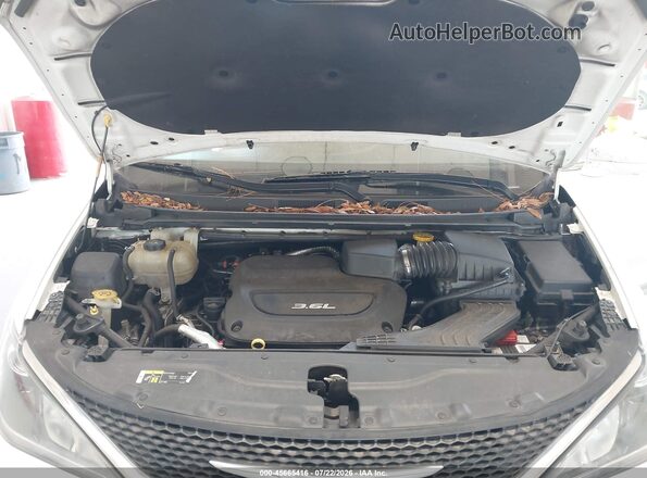 2C4RC1EG0JR131236 2018 CHRYSLER PACIFICA White Вид ззаду