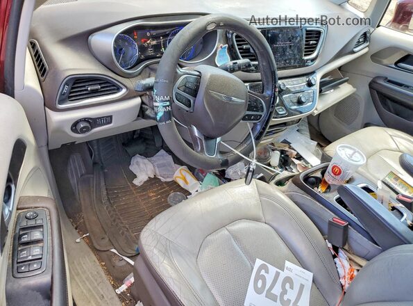 2C4RC1EG0JR139269 2018 CHRYSLER PACIFICA Бордовый Вид панели приборов