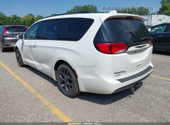 2C4RC1EG0JR227884 2018 CHRYSLER PACIFICA White Rear left