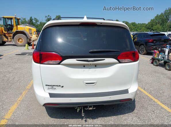 2C4RC1EG0JR227884 2018 CHRYSLER PACIFICA White 