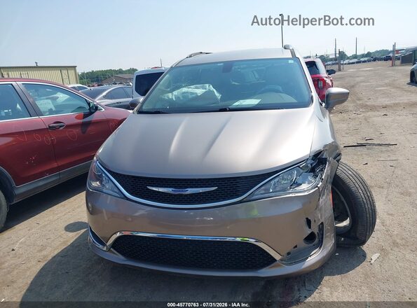 2C4RC1EG0JR321411 2018 CHRYSLER PACIFICA Gold Սարքավորումների վահանակի տեսք