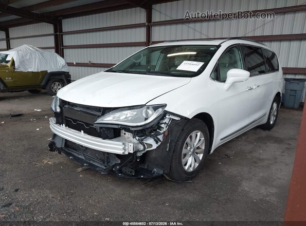 2C4RC1EG0JR321778 2018 CHRYSLER PACIFICA Белый Передняя левая четверть