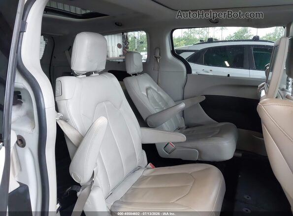 2C4RC1EG0JR321778 2018 CHRYSLER PACIFICA Белый Вид наклейки с VIN-кодом