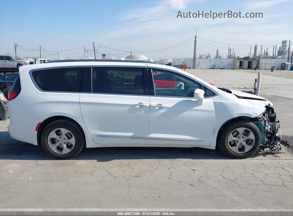 2C4RC1EG1HR512166 2017 CHRYSLER PACIFICA White უკანა სალონის ხედი