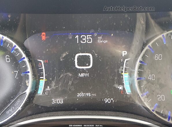 2C4RC1EG1HR593525 2017 CHRYSLER PACIFICA Maroon 
