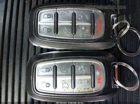 2C4RC1EG1JR157263 2018 CHRYSLER PACIFICA Черный Вид панели приборов