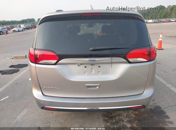 2C4RC1EG1JR188559 2018 CHRYSLER PACIFICA Серебряный 