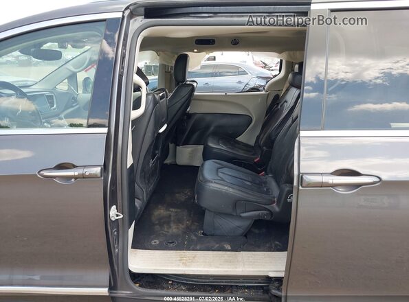 2C4RC1EG1KR597937 2019 CHRYSLER PACIFICA Серый Вид наклейки с VIN-кодом