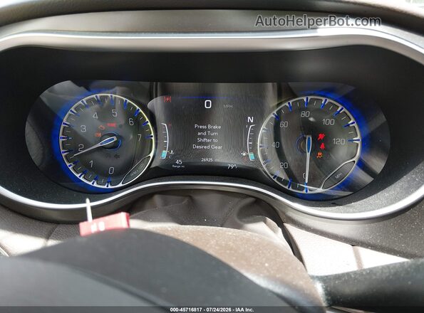 2C4RC1EG2HR578046 2017 CHRYSLER PACIFICA Red Հետևի նստատեղերի տեսք