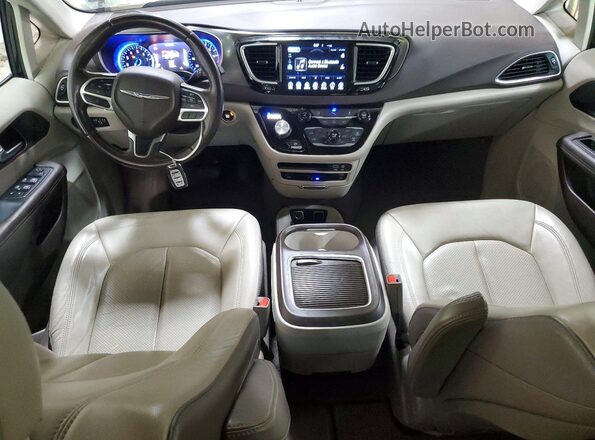2C4RC1EG2HR727555 2017 CHRYSLER PACIFICA Black Առջևի վահանակի տեսք