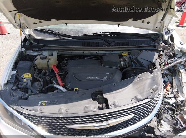 2C4RC1EG2JR144490 2018 CHRYSLER PACIFICA Белый Вид сзади