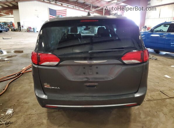 2C4RC1EG2JR198453 2018 CHRYSLER PACIFICA Silver Rear view