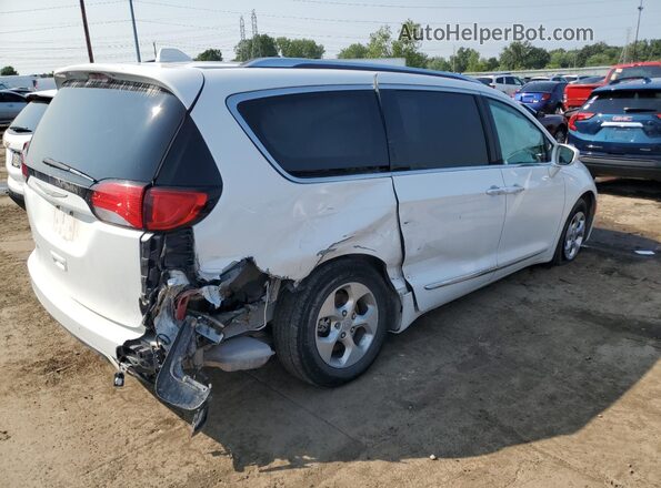 2C4RC1EG3HR560610 2017 CHRYSLER PACIFICA White Задня права чверть