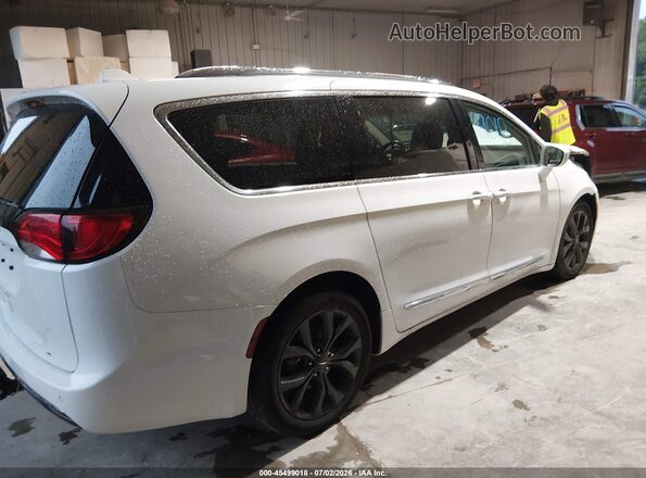 2C4RC1EG3HR704284 2017 CHRYSLER PACIFICA White Задня права чверть