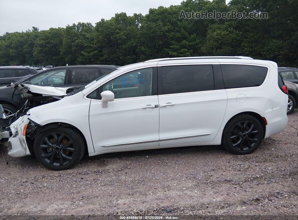 2C4RC1EG3HR704284 2017 CHRYSLER PACIFICA White Панорамний вид салону 360°