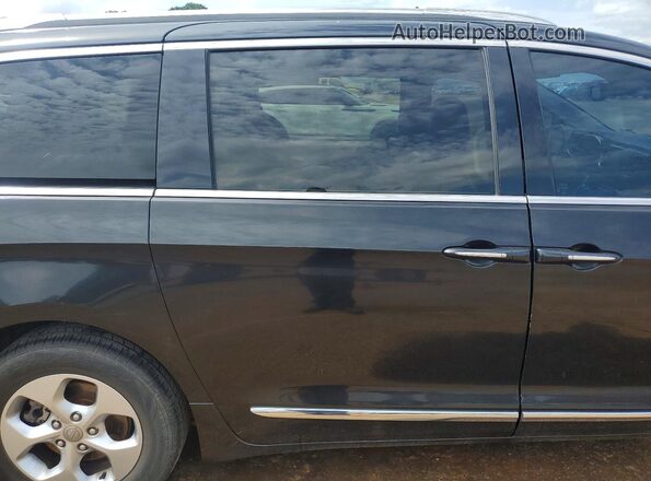 2C4RC1EG3HR771192 2017 CHRYSLER PACIFICA Black Vista interior trasera