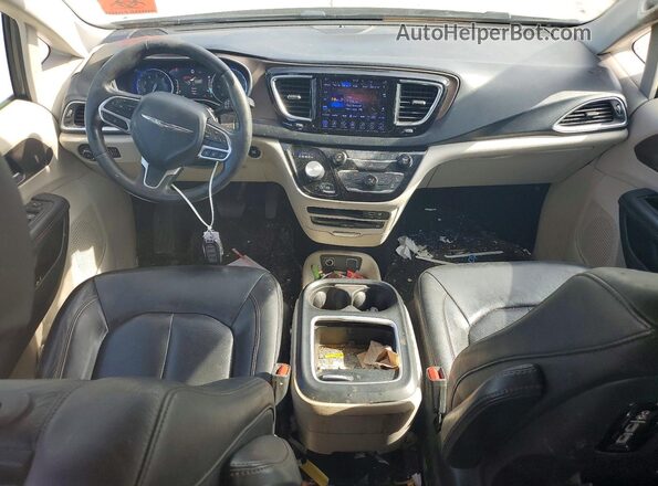 2C4RC1EG3HR803719 2017 CHRYSLER PACIFICA Gray Dashboard view
