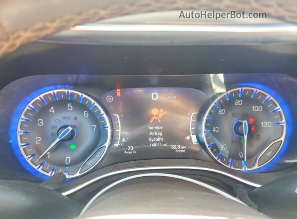 2C4RC1EG4HR653555 2017 CHRYSLER PACIFICA White Instrument cluster view