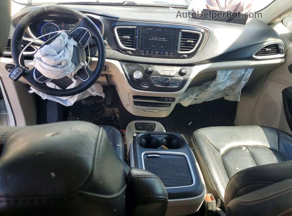2C4RC1EG4LR172858 2020 CHRYSLER PACIFICA White Dashboard view