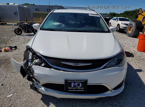 2C4RC1EG4LR172858 2020 CHRYSLER PACIFICA White Front view