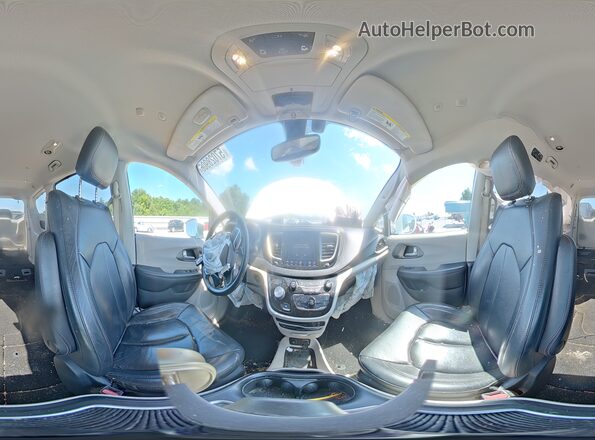 2C4RC1EG4LR172858 2020 CHRYSLER PACIFICA White 360 interior view