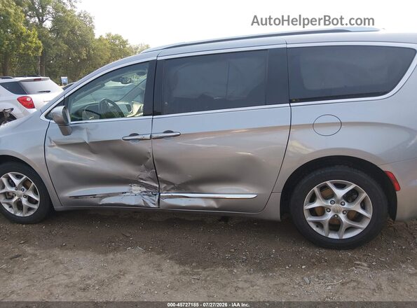 2C4RC1EG5HR827150 2017 CHRYSLER PACIFICA Silver Սալոնի 360 աստիճան տեսք