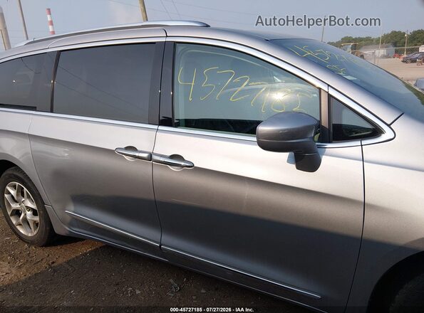 2C4RC1EG5HR827150 2017 CHRYSLER PACIFICA Silver Սալոնի հետևի տեսք