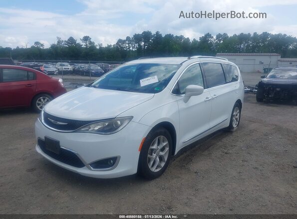 2C4RC1EG6HR585369 2017 CHRYSLER PACIFICA White Передня ліва чверть