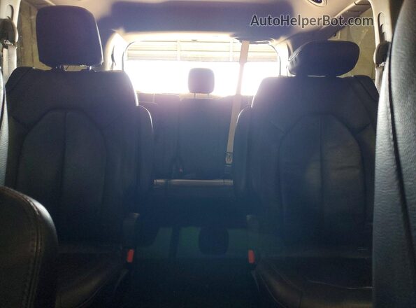 2C4RC1EG6HR777617 2017 CHRYSLER PACIFICA White Vista de los asientos traseros