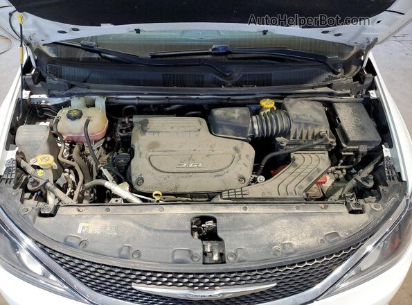 2C4RC1EG6HR777617 2017 CHRYSLER PACIFICA White Vista del compartimento del motor