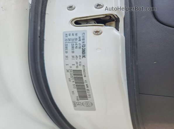 2C4RC1EG6JR252773 2018 CHRYSLER PACIFICA White VIN sticker view