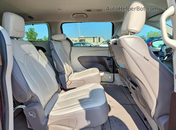 2C4RC1EG7HR587485 2017 CHRYSLER PACIFICA Burgundy Rear interior view