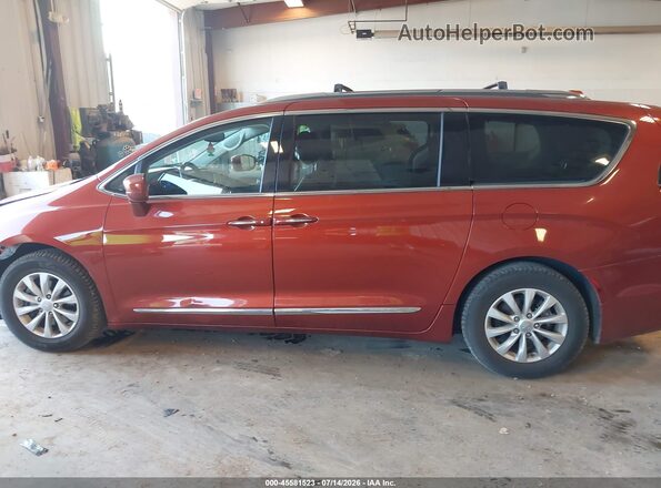 2C4RC1EG7JR154996 2018 CHRYSLER PACIFICA Orange სალონის 360-გრადუსიანი ხედი