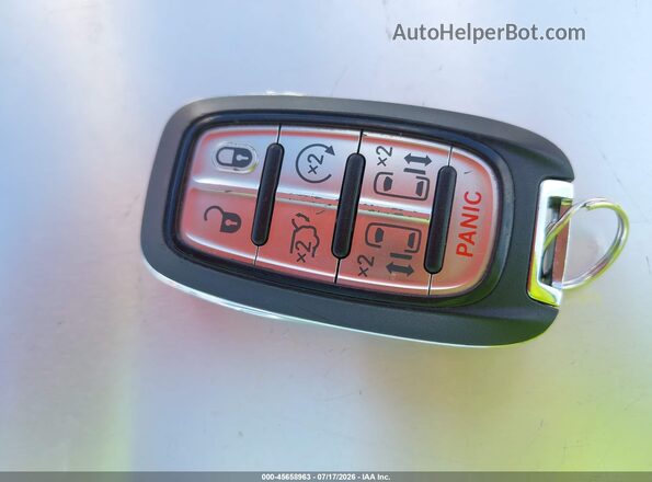 2C4RC1EG7KR733536 2019 CHRYSLER PACIFICA Бежевый Вид панели приборов