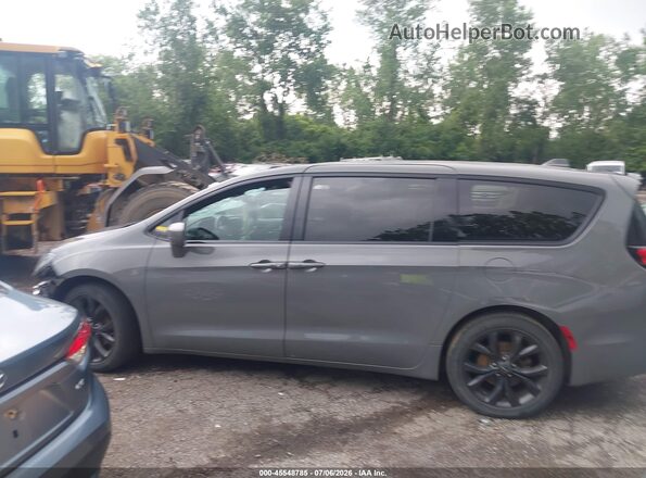 2C4RC1EG7LR132595 2020 CHRYSLER PACIFICA Gray 