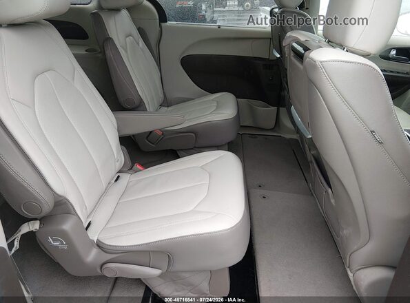2C4RC1EG8HR635530 2017 CHRYSLER PACIFICA Tan VIN կոդի պիտակի տեսք