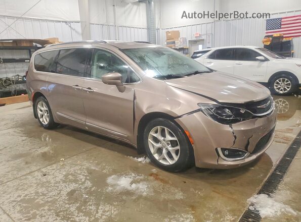 2C4RC1EG8HR669659 2017 CHRYSLER PACIFICA Tan Front right