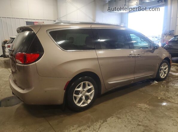 2C4RC1EG8HR669659 2017 CHRYSLER PACIFICA Tan Rear right