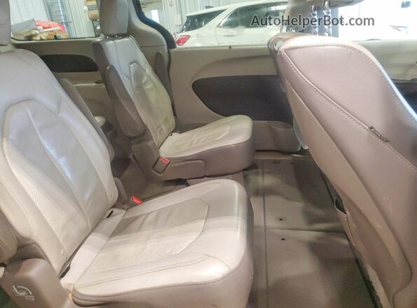 2C4RC1EG8HR669659 2017 CHRYSLER PACIFICA Tan Rear interior view