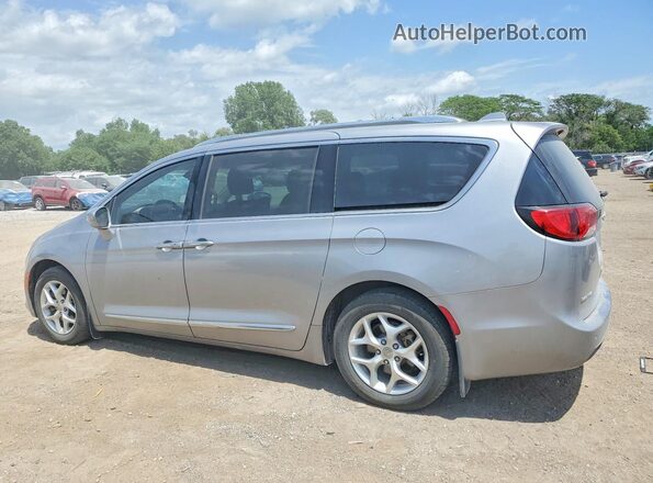 2C4RC1EG8JR158135 2018 CHRYSLER PACIFICA Silver Tył lewy