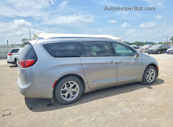 2C4RC1EG8JR158135 2018 CHRYSLER PACIFICA Silver Tył prawy
