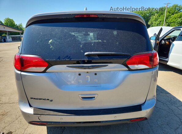 2C4RC1EG8JR228961 2018 CHRYSLER PACIFICA Silver Հետևի տեսք