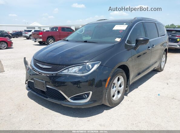 2C4RC1EG9HR683988 2017 CHRYSLER PACIFICA Black Front left