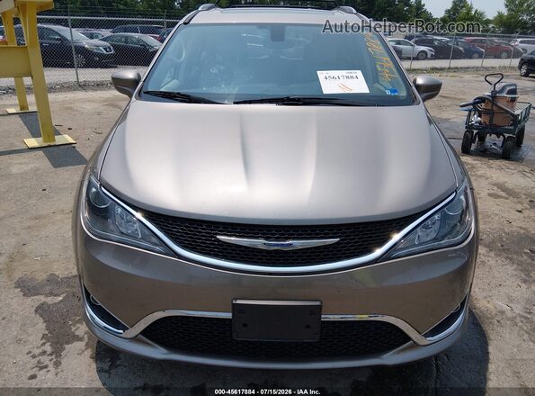 2C4RC1EG9JR292541 2018 CHRYSLER PACIFICA Gray Front view