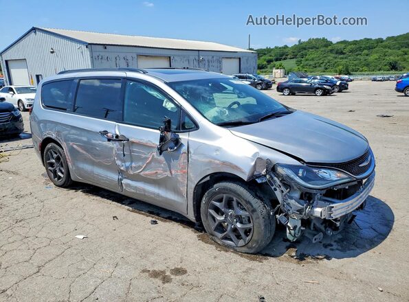 2C4RC1EG9LR250731 2020 CHRYSLER PACIFICA Silver Front right