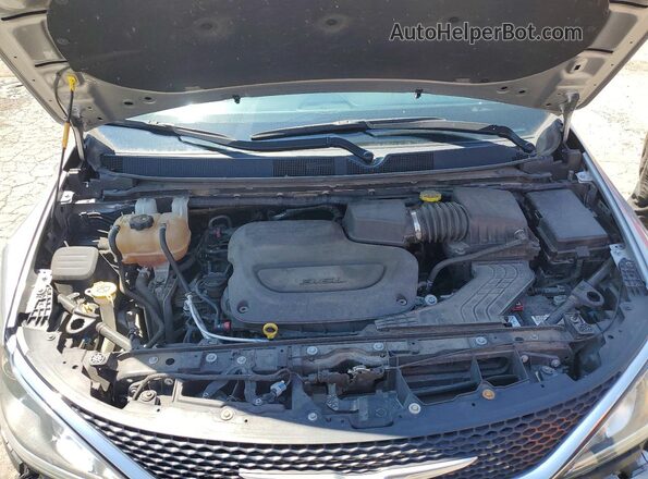 2C4RC1EG9LR250731 2020 CHRYSLER PACIFICA Silver Engine compartment view