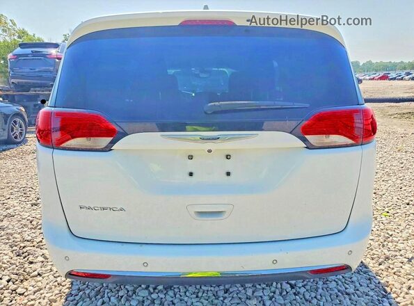 2C4RC1EG9LR281719 2020 CHRYSLER PACIFICA Белый Вид салона спереди