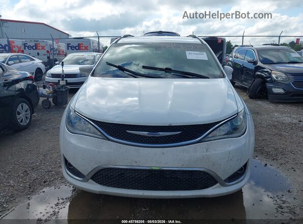 2C4RC1EGXJR295125 2018 CHRYSLER PACIFICA White Widok wnętrza z tyłu