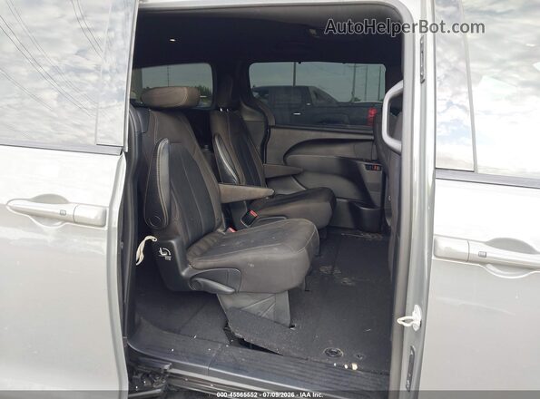 2C4RC1FG0LR249711 2020 CHRYSLER PACIFICA Gray Vista de la etiqueta del VIN